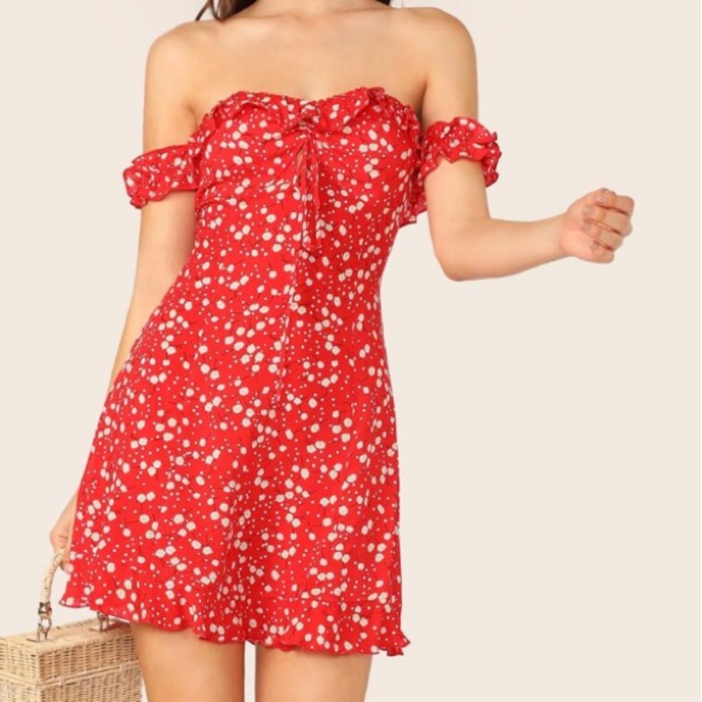Red off shoulder dress ❤️